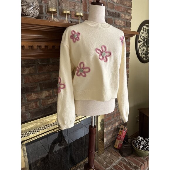 Baltic Born Sweaters - baltic born Ivory Sweater With pink Flowers Size Medium Cropped Wide Sleeve